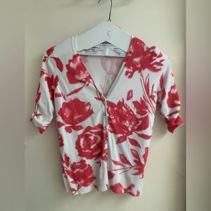 Short sleeve sweater